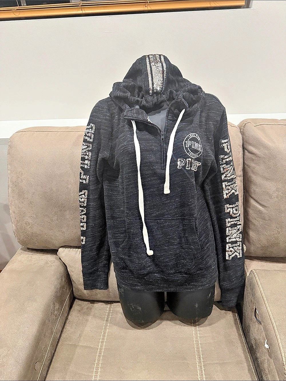 Victoria's Secret PINK Black Graphic Pullover Hoodie Like New